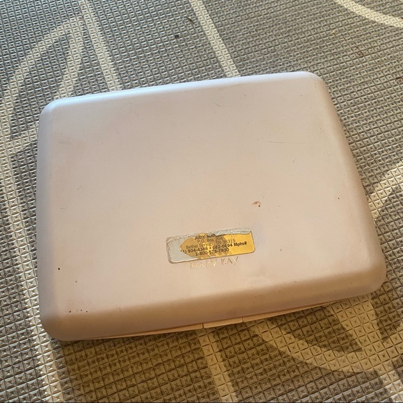 Mary Kay Makeup Palette Case - Picture 5 of 7